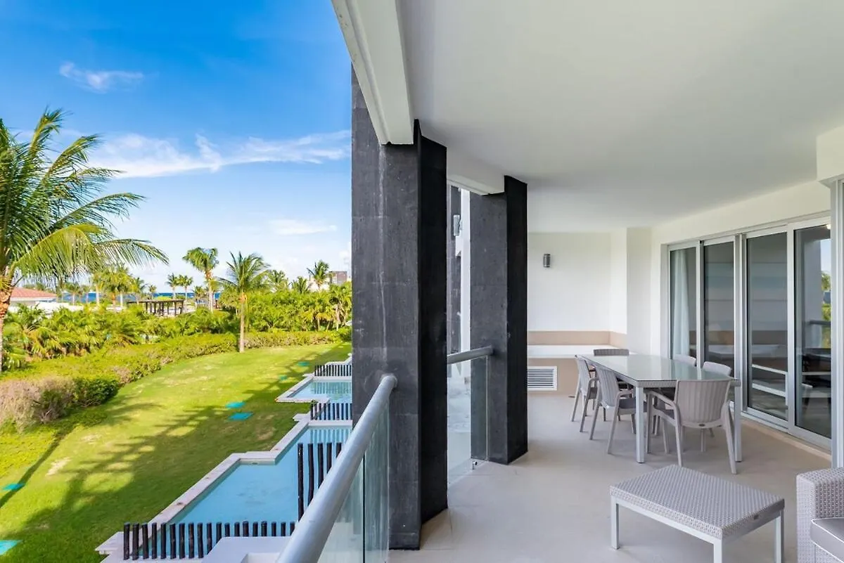 Luxury Ocean View Condo In Mareazul Beach Front - Almajuma House Playa del Carmen